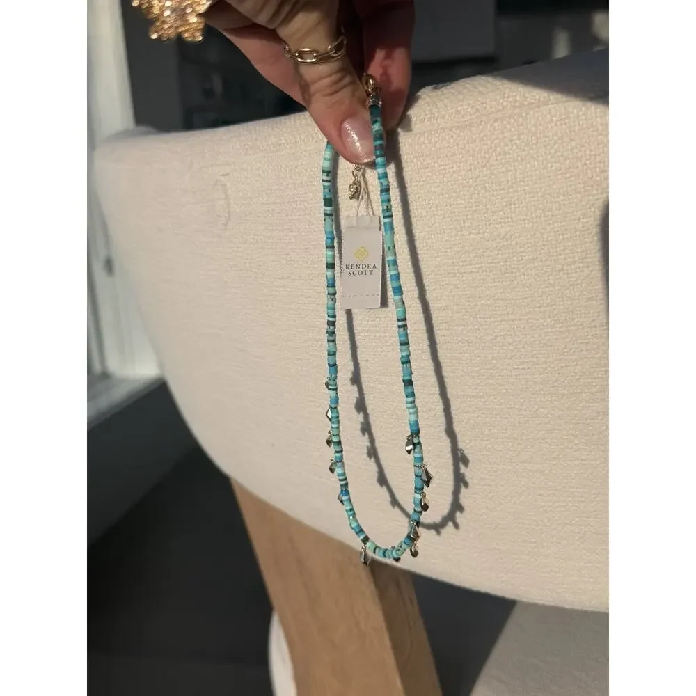 Unbranded matching earring